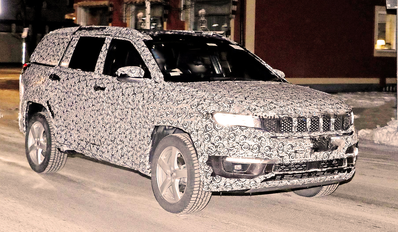 Шпионы поймали в объективы семиместный Jeep Compass  - Колумб Трейд