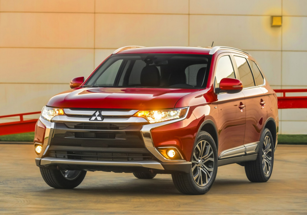 Mitsubishi Outlander.jpg Mitsubishi Outlander.jpg