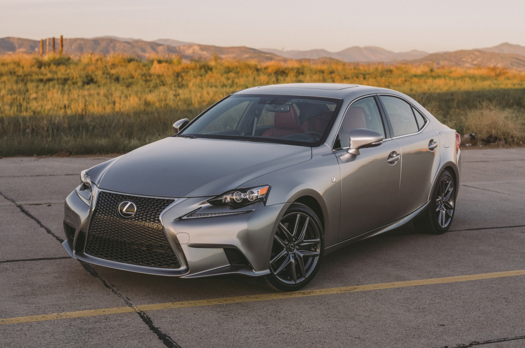 Lexus IS 200.jpg Lexus IS 200.jpg