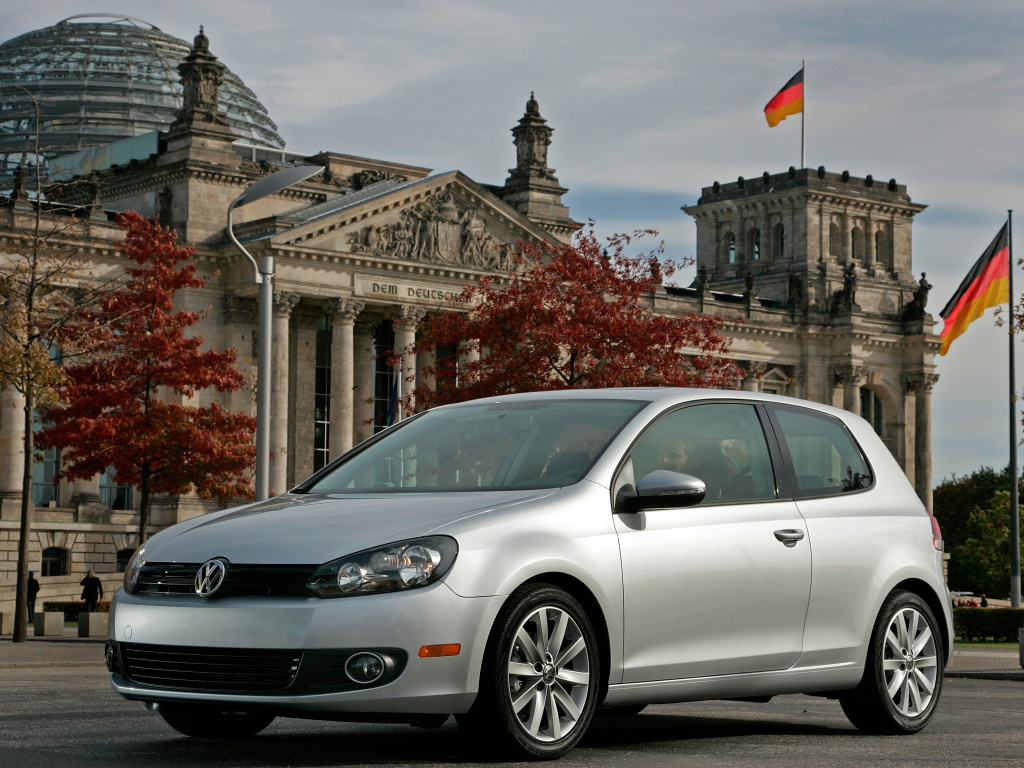 Volkswagen Golf VI.jpg