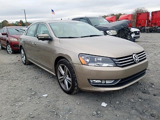 VOLKSWAGEN PASSAT SE 2015