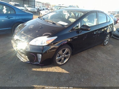 TOYOTA PRIUS 2013