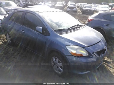 TOYOTA YARIS 2011