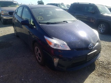 TOYOTA PRIUS 2014