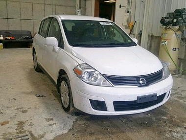 NISSAN VERSA S