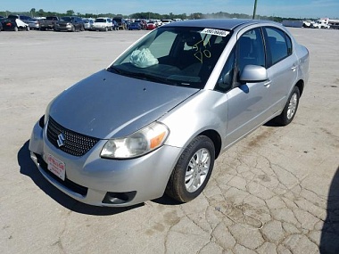 SUZUKI SX4 LE 2013