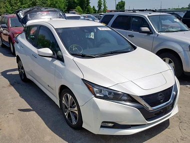   NISSAN LEAF S 2018 