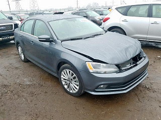 VOLKSWAGEN JETTA SE 2015