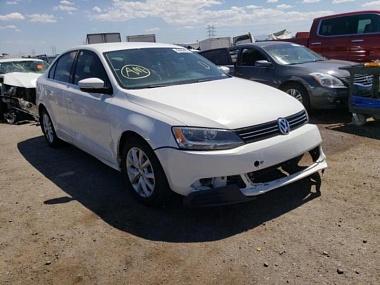 VOLKSWAGEN JETTA SE 2013