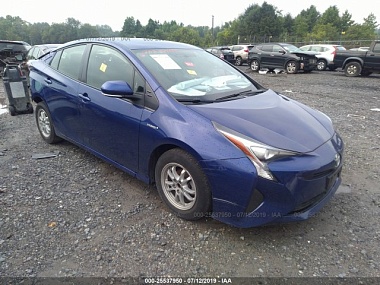   TOYOTA PRIUS, 2016