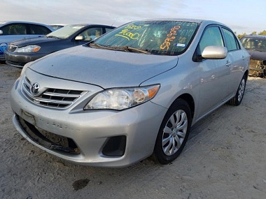 TOYOTA COROLLA BASE 2013